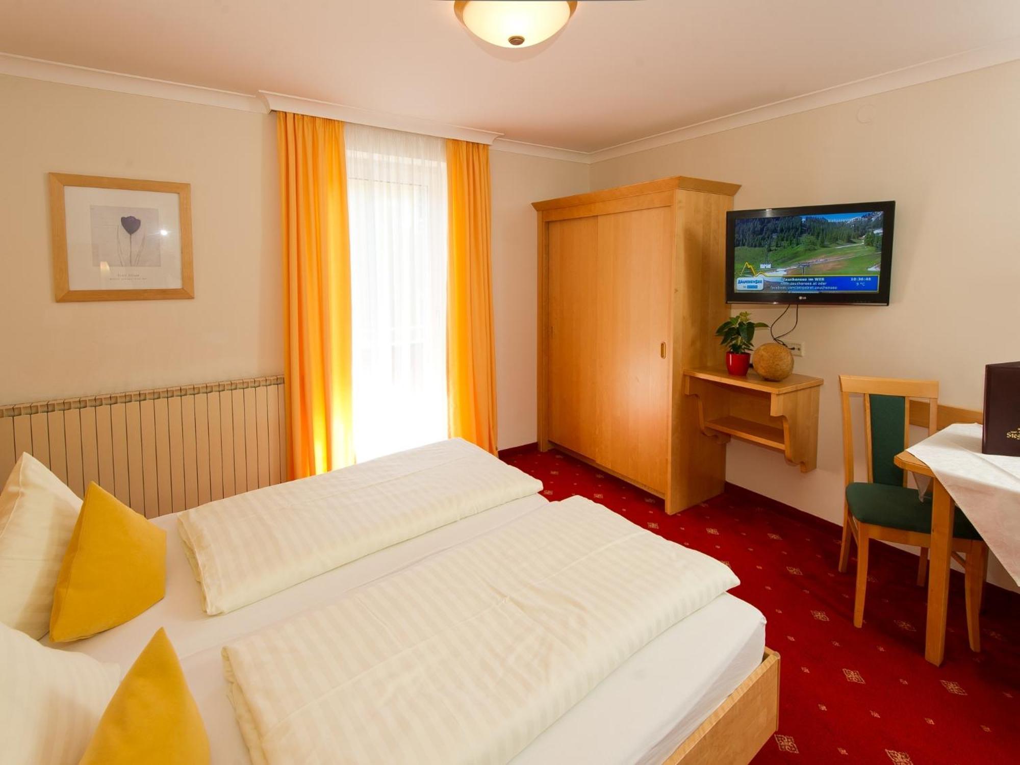 Hotel Stegerbraeu Радштадт Экстерьер фото